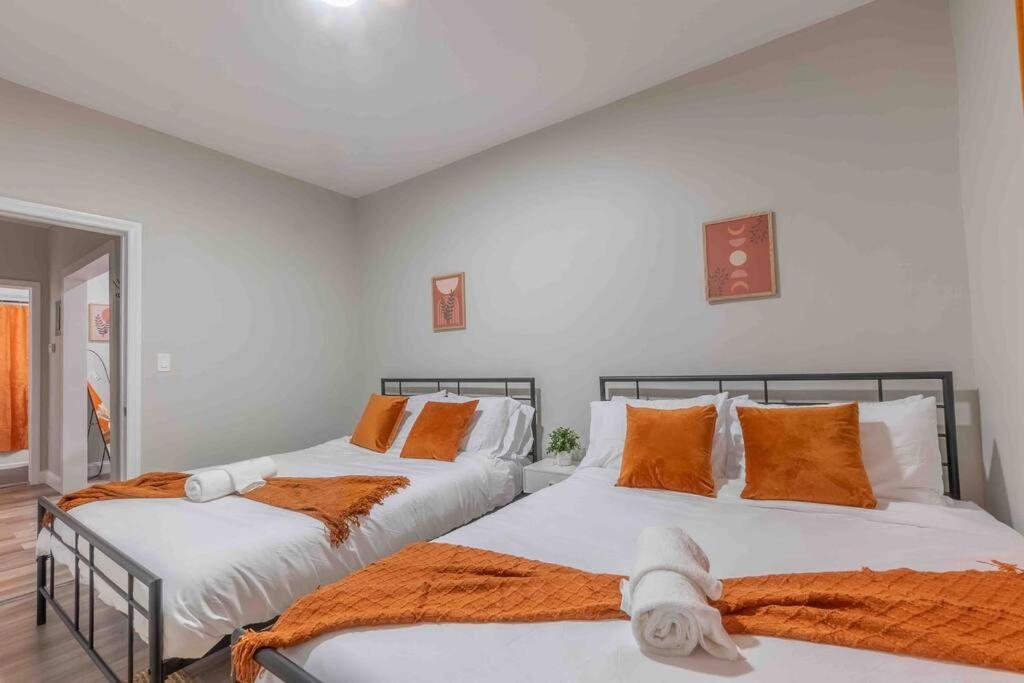 뉴어크 Pumpkin Premise By Airport, 5 Beds, Sleeps 8, Book 7 Days, Get 20 Percent Off 아파트 외부 사진