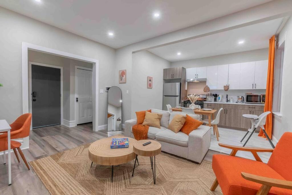 뉴어크 Pumpkin Premise By Airport, 5 Beds, Sleeps 8, Book 7 Days, Get 20 Percent Off 아파트 외부 사진