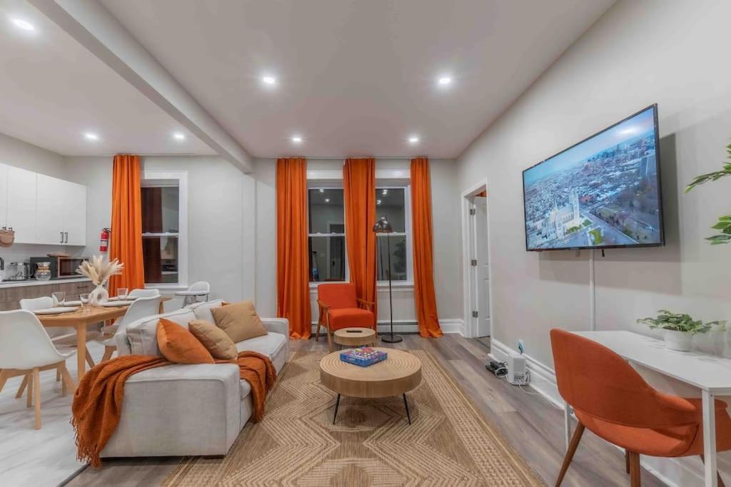 뉴어크 Pumpkin Premise By Airport, 5 Beds, Sleeps 8, Book 7 Days, Get 20 Percent Off 아파트 외부 사진